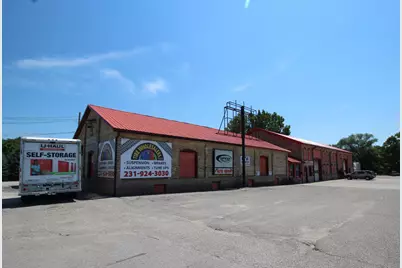 424 W Main Street, Fremont, MI 49412 - Photo 1