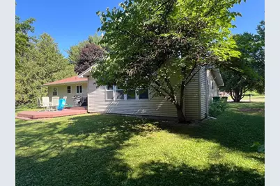 126 Johnson Street, Edmore, MI 48829 - Photo 5