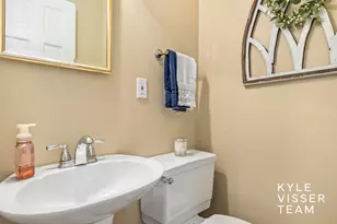 2032 Edgewood Ave SE, Grand Rapids, MI 49546 - Photo 19