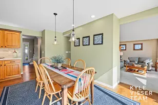 2032 Edgewood Ave SE, Grand Rapids, MI 49546 - Photo 15