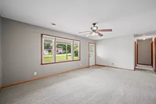 2296 Janellen Dr, Niles, MI 49120 - Photo 7