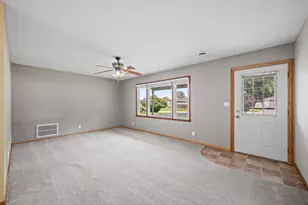 2296 Janellen Dr, Niles, MI 49120 - Photo 11