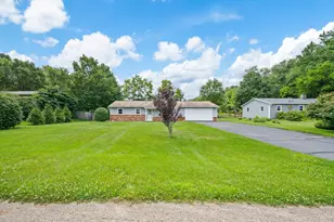 2296 Janellen Dr, Niles, MI 49120 - Photo 3