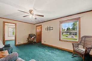 206 Michigan St E, Three Oaks, MI 49128 - Photo 5