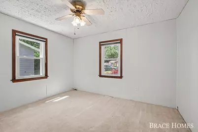 3284 N 146th Avenue, Holland, MI 49424 - Photo 13