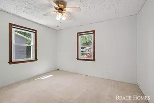 3284 N 146th Ave, Holland, MI 49424 - Photo 13