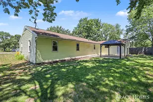 3284 N 146th Ave, Holland, MI 49424 - Photo 17