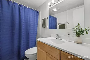 3284 N 146th Ave, Holland, MI 49424 - Photo 11