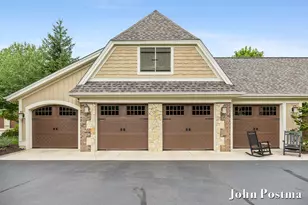 5914 Whitworth Ct SE, Grand Rapids, MI 49546 - Photo 3