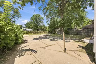 5727 University Pl, Detroit, MI 48224 - Photo 23