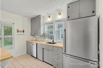 234 Knapp Street NE, Grand Rapids, MI 49505 - Photo 11