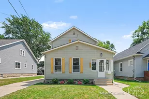 234 Knapp St NE, Grand Rapids, MI 49505 - Photo 3