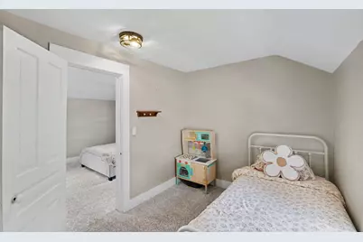 234 Knapp Street NE, Grand Rapids, MI 49505 - Photo 21