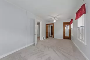 318 Whitcomb St, Kalamazoo, MI 49001 - Photo 7