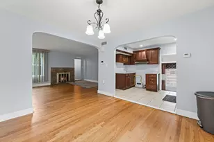 6953 Mayburn St, Dearborn Heights, MI 48127 - Photo 7