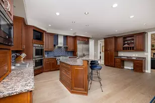 2141 Autumn Hill Dr, Ann Arbor, MI 48103 - Photo 15