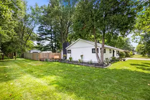 113 W Hughes St, Marshall, MI 49068 - Photo 19