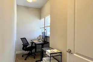 5619 Arbor Chase Dr, Ann Arbor, MI 48103 - Photo 13