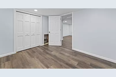 8417 Colonial Street, Dearborn Heights, MI 48127 - Photo 17