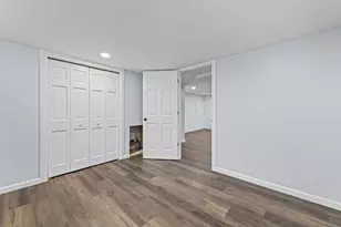 8417 Colonial St, Dearborn Heights, MI 48127 - Photo 17