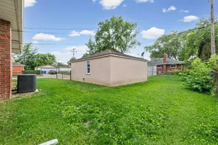 8417 Colonial St, Dearborn Heights, MI 48127 - Photo 25