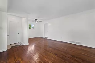 8417 Colonial St, Dearborn Heights, MI 48127 - Photo 5