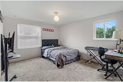 16360 E Rutherland Street E, Southfield, MI 48076 - Photo 17