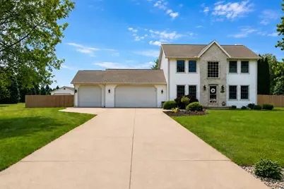 47679 Woodfield Circle, Mattawan, MI 49071 - Photo 1