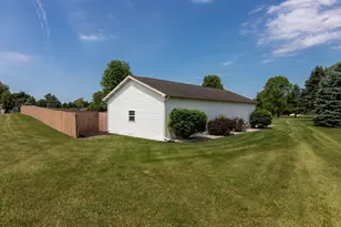 47679 Woodfield Cir, Mattawan, MI 49071 - Photo 59