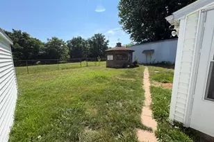 3157 Ludwig St, Burton, MI 48529 - Photo 19