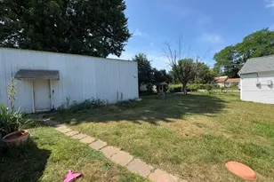 3157 Ludwig St, Burton, MI 48529 - Photo 17