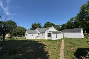 3157 Ludwig St, Burton, MI 48529 - Photo 23