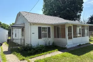 3157 Ludwig St, Burton, MI 48529 - Photo 3