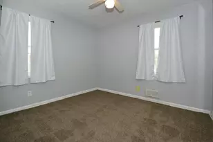 12867 Chapman St, Vicksburg, MI 49097 - Photo 13