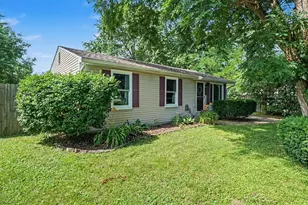 2136 Champagne Dr, Ann Arbor, MI 48108 - Photo 3