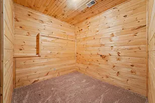 8319 Pine Island Dr NE, Comstock Park, MI 49321 - Photo 29