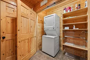 8319 Pine Island Dr NE, Comstock Park, MI 49321 - Photo 33
