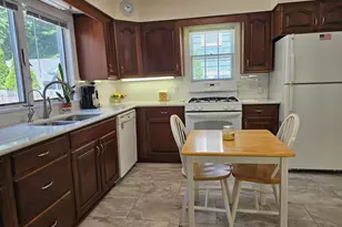 2236 Tipperary Rd, Kalamazoo, MI 49008 - Photo 7