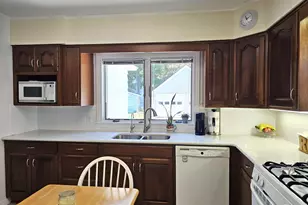 2236 Tipperary Rd, Kalamazoo, MI 49008 - Photo 5
