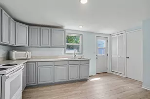 312 Elliott Ave, Grand Haven, MI 49417 - Photo 7