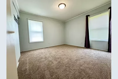 75 E Baldwin Avenue, Battle Creek, MI 49037 - Photo 5