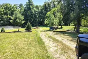 211 Waubascon Rd, Battle Creek, MI 49037 - Photo 1