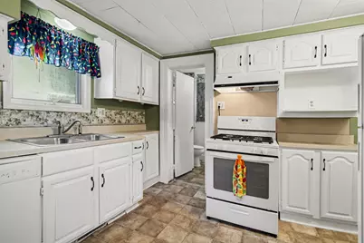 302 Exchange Street, Marshall, MI 49068 - Photo 9