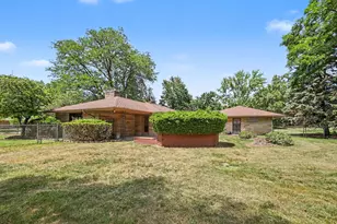 3160 Baker Park Dr SE, Grand Rapids, MI 49508 - Photo 33