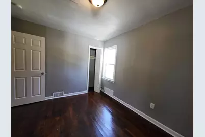 19453 Roscommon Street, Harper Woods, MI 48225 - Photo 11
