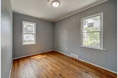 24501 Fern Avenue, Eastpointe, MI 48021 - Photo 9