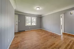 24501 Fern Ave, Eastpointe, MI 48021 - Photo 5