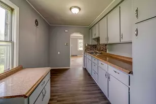 24501 Fern Ave, Eastpointe, MI 48021 - Photo 3