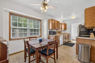 10224 Mizzen Ln, Pleasant Lake, MI 49272 - Photo 7
