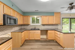 7676 Courtland Dr NE, Rockford, MI 49341 - Photo 9